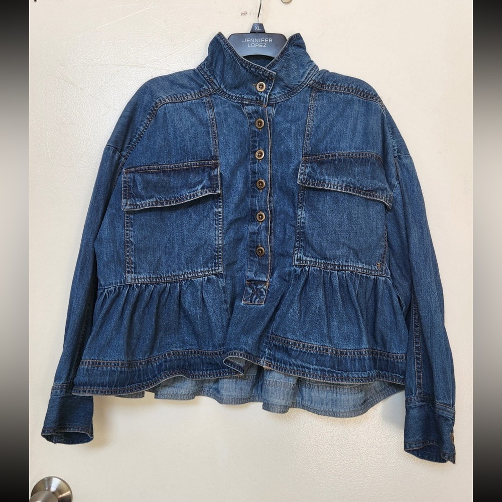 Anthropologie Pilcro Long-Sleeve Denim Crop Babydoll Top blouse